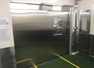 引き戸完成執務室側1